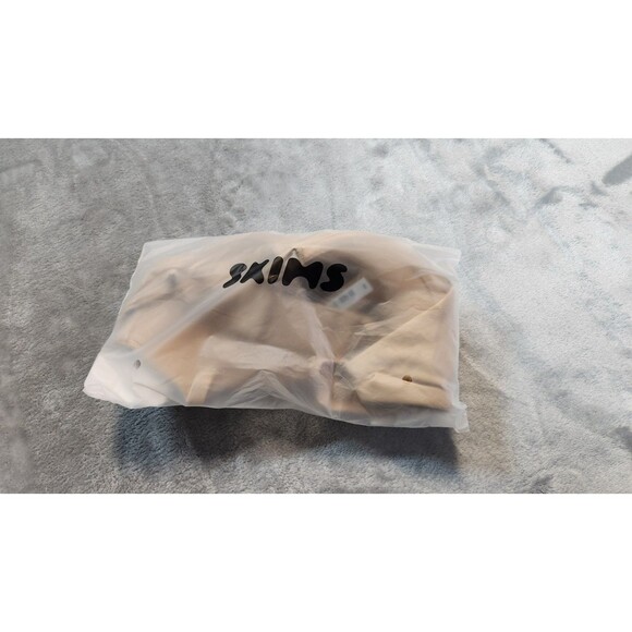 Skims 32A Clay Fits Everybody Push Up Demi Bra BA-DEM-9222 NWT - Picture 5 of 8